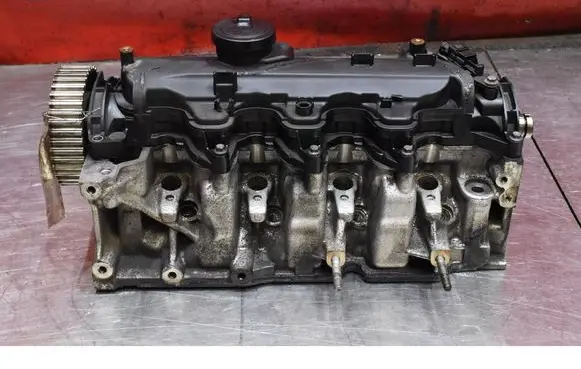 Dacia Duster Engine head 110421067R
