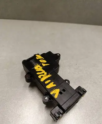 Tesla Model X Door control unit/module 1045353 0058A