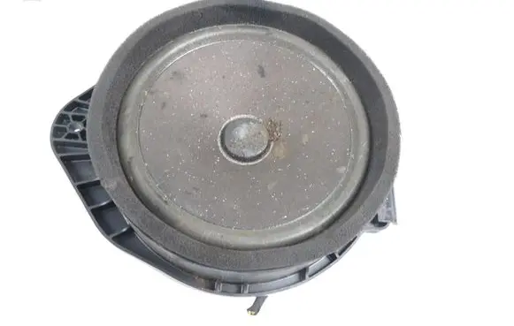 Chevrolet Malibu Front door speaker 22759390