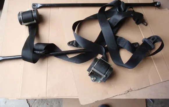 Fiat Ducato Third row seat belt 