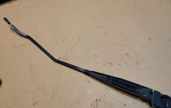 Jeep Grand Cherokee Front wiper blade arm