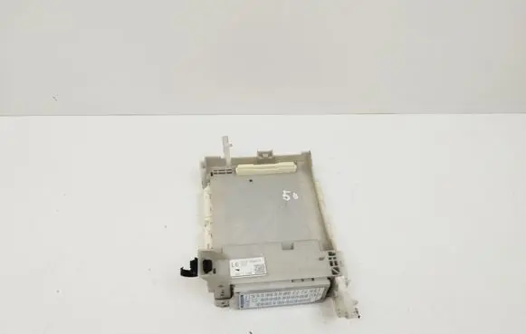 Toyota Verso-S Central body control module 8273052N60B 1H311506 2634