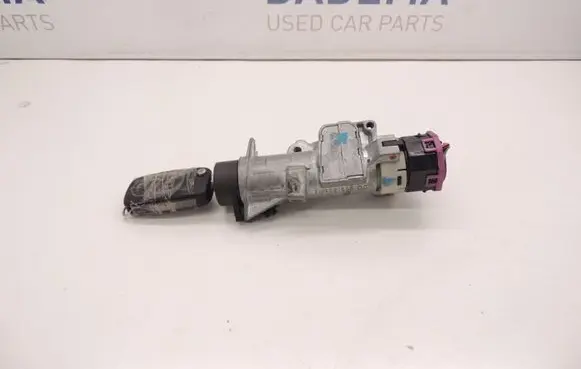 Volkswagen Golf IV Steering wheel lock 4D0905851E D169