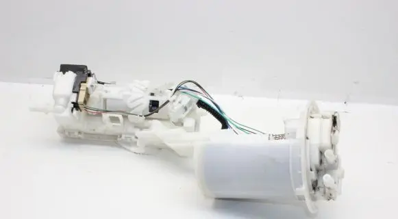 Toyota Yaris XP210 In-tank fuel pump 7702052570