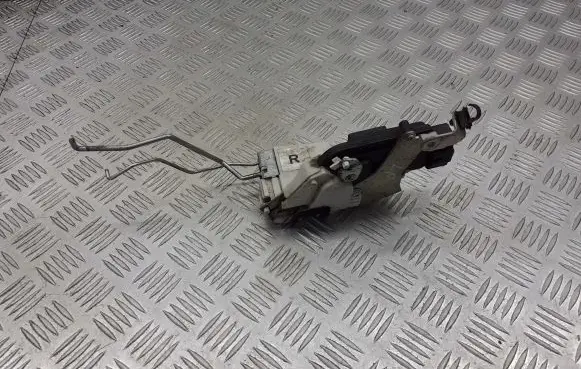 Suzuki Ignis Front door lock