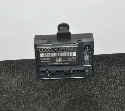 Audi Q7 4L Door control unit/module 4L0910793B 4L0959792B