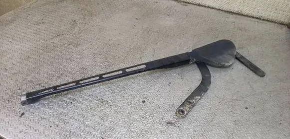 Mercedes-Benz C W203 Front wiper blade arm A2038202944