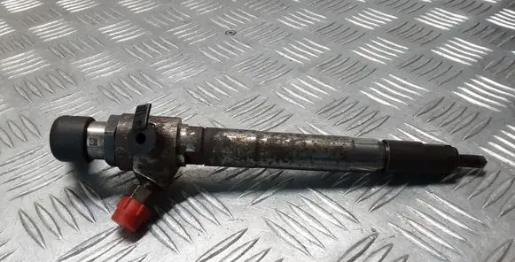 Fuel injector