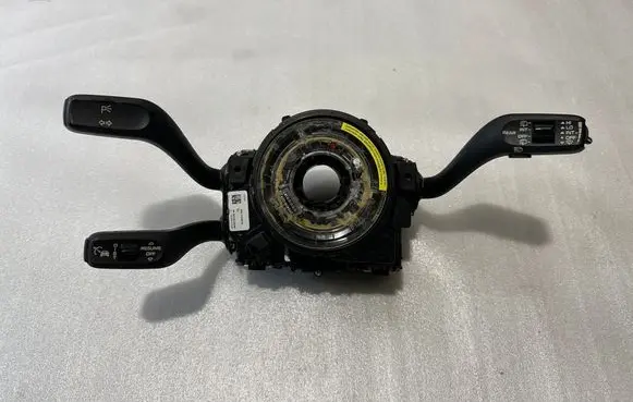 Wiper turn signal indicator stalk/switch
