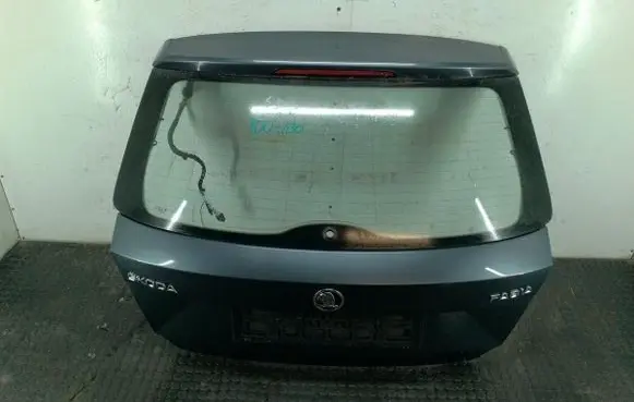 Skoda Fabia Mk3 (NJ) Tailgate/trunk/boot lid LF7Y