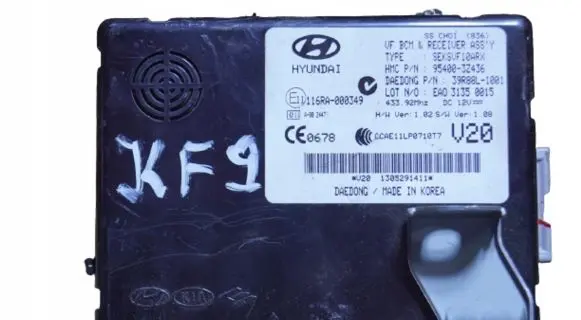 Hyundai i40 BSM Control unit 954003Z436