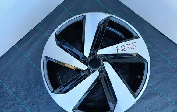 Volkswagen Polo VI R16 alloy rim 