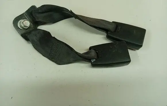 Honda Jazz Middle seatbelt buckle (rear)