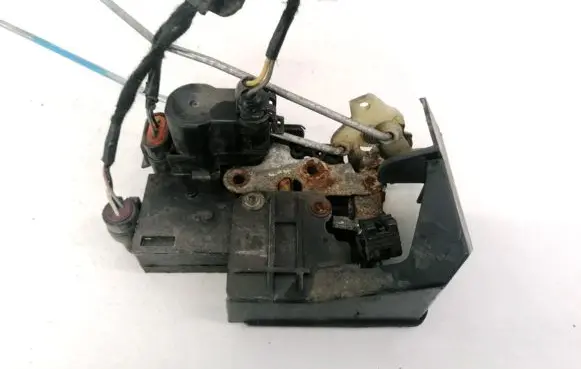 Alfa Romeo 156 Front door lock