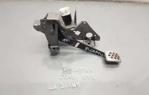 Renault Captur Brake pedal 0137144