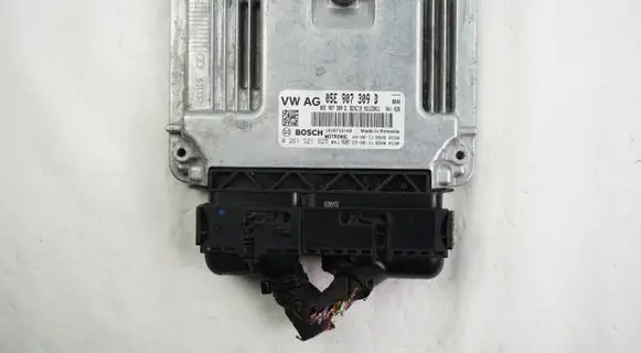 Volkswagen Golf VIII Engine control unit/module ECU 05E907309D 0261S21825