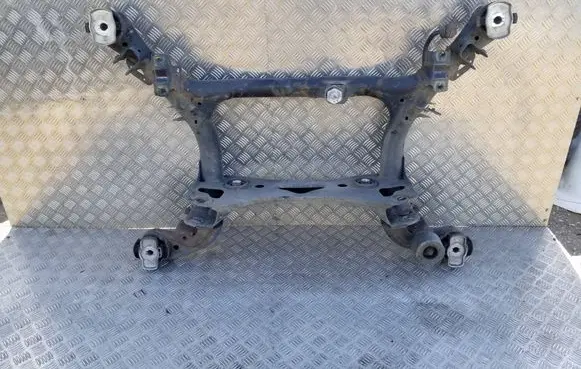 Audi Q7 4M Rear subframe 4M0500025