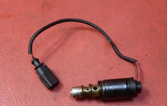 Audi A8 S8 D3 4E Turbo solenoid valve 4E0260805N
