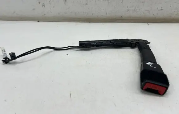 BMW 1 F20 F21 Front seatbelt buckle 7259387