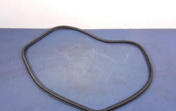 Volkswagen Jetta VI Front door rubber seal 5C6867914B