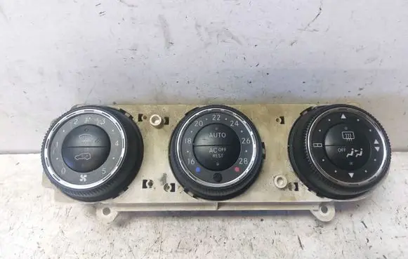 Mercedes-Benz ML W163 Air conditioner control unit module A1638205589KZ