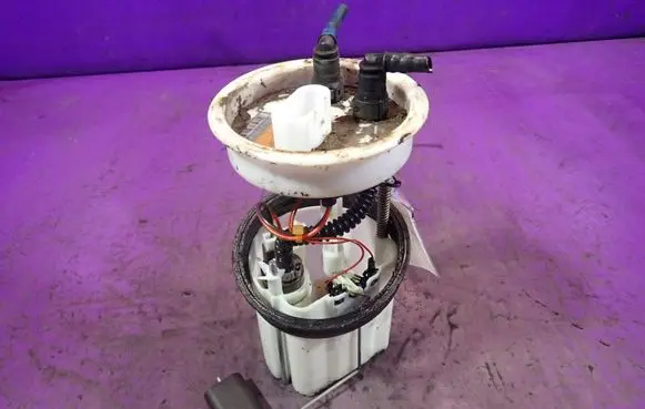 Volkswagen Fox In-tank fuel pump 