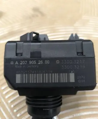 Mercedes-Benz GLK (X204) Ignition lock A2079052600 33003217 33003219