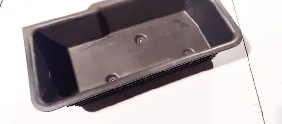 Mitsubishi Grandis Glove box mr996260