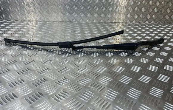 Mercedes-Benz E W212 Front wiper blade arm A2128201544