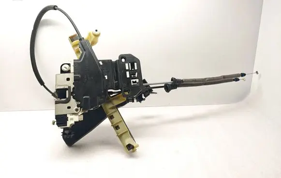 Jeep Cherokee Rear door lock P04589914AD B0872 T78KD2584