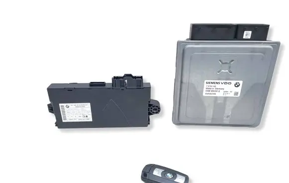 BMW 1 E81 E87 Engine ECU kit and lock set 7579142 9147220