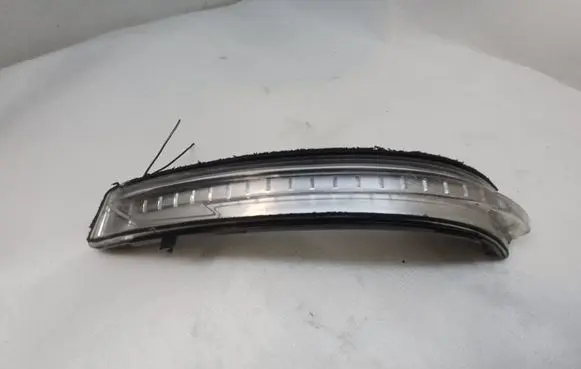 Nissan X-Trail T32 Mirror indicator light 