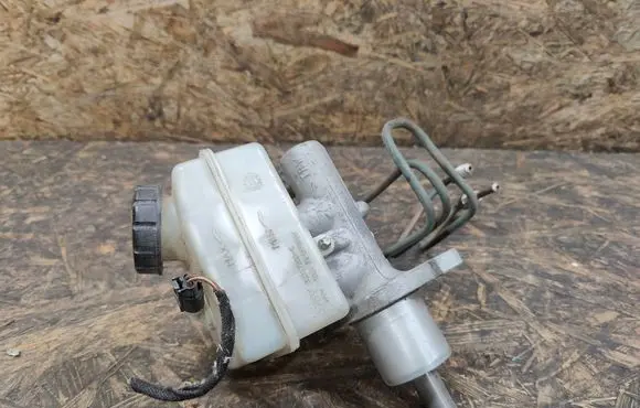 Mercedes-Benz B W245 Master brake cylinder A1694300202