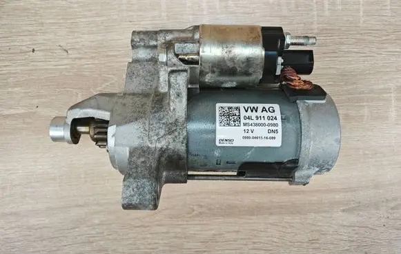 Audi A6 C7 Starter motor 04L911024