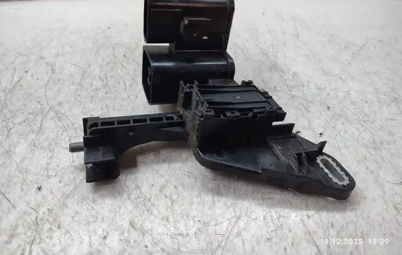 BMW 3 F30 F35 F31 Current control relay 92961520
