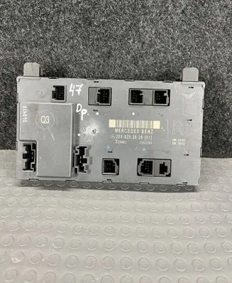 Mercedes-Benz CLK A209 C209 Door control unit/module 2098202026 A2098202026