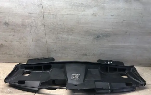 Mercedes-Benz E W211 Radiator trim A2048174920 R134A A0019890803