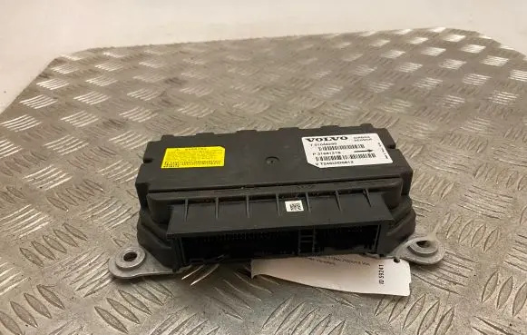 Volvo XC90 Airbag control unit/module 31681216
