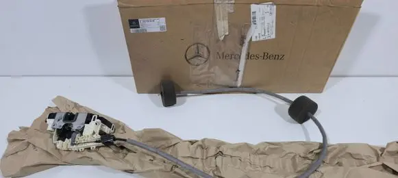 Mercedes-Benz Vito Viano W447 Sliding door lock A4477304000