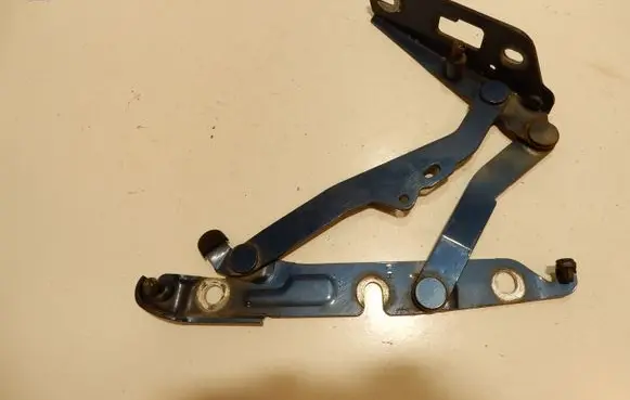 Audi A6 S6 C6 4F Tailgate/trunk/boot hinge 4F5827301 61200