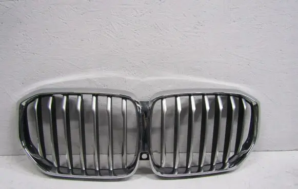 BMW X7 G07 Front grill 7454897
