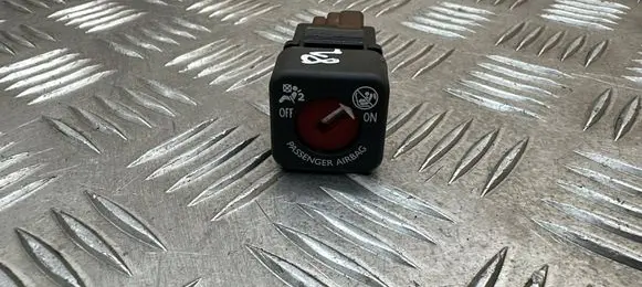 Citroen C4 Cactus Passenger airbag on/off switch 9641391277