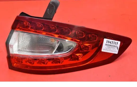 Ford Mondeo MK I Rear/tail lights DS7313404CH