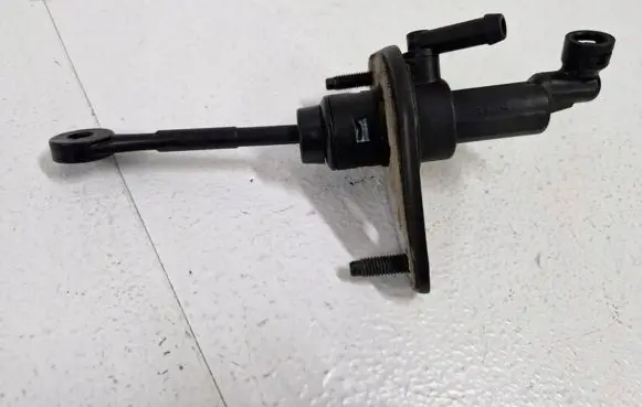 KIA Rio Clutch slave cylinder 
