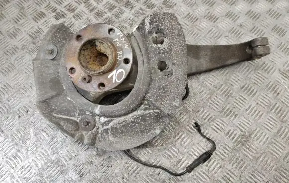 BMW 5 F10 F11 Front wheel hub