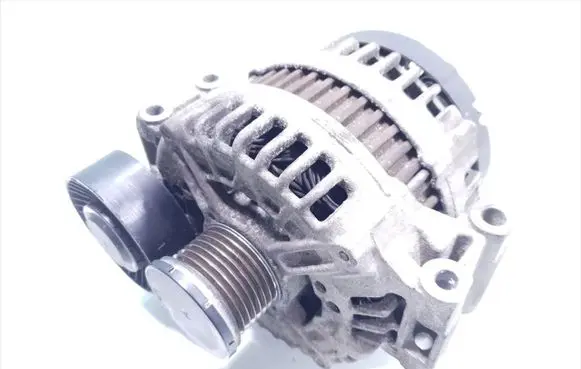 BMW 3 E90 E91 Generator/alternator 7550469 0121715017