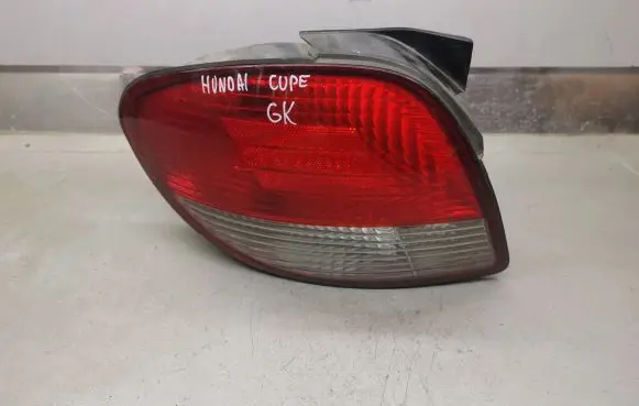 Hyundai Coupe Rear/tail lights
