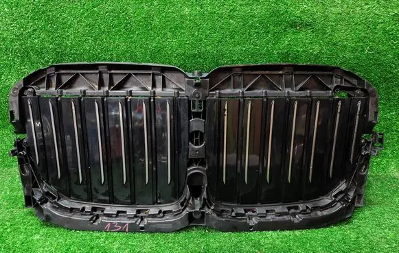 BMW X7 G07 Intercooler air guide/duct channel 