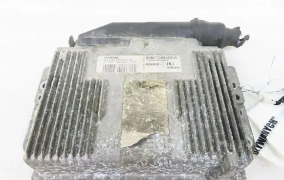 Renault Scenic I Engine control unit/module HOM7700868304 S113717113D