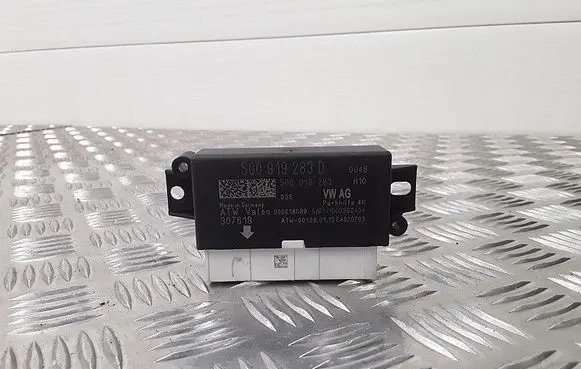 Skoda Octavia Mk3 (5E) Parking PDC control unit/module 5Q0919283D